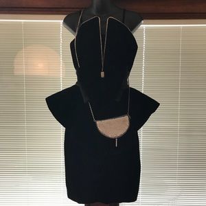 Black Velvet dress with matching diamonds 👛